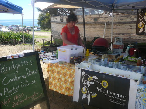 Petite Provence - Schoolies Week Accommodation 1