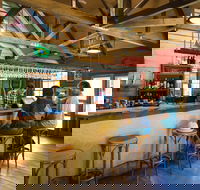 Tannin Restaurant at the Tarkine Tavern - Schoolies Week Accommodation