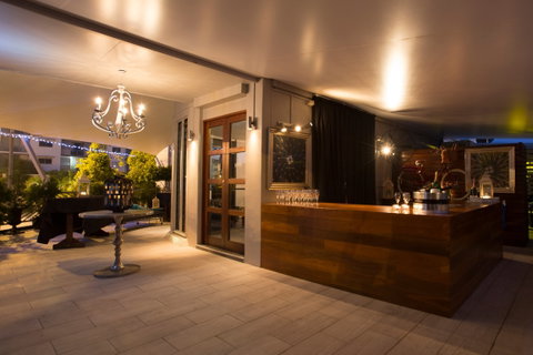 JAM Corner - Schoolies Week Accommodation 2