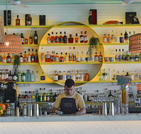 Snapper Rocks Bar  Kitchen - Schoolies Week Accommodation