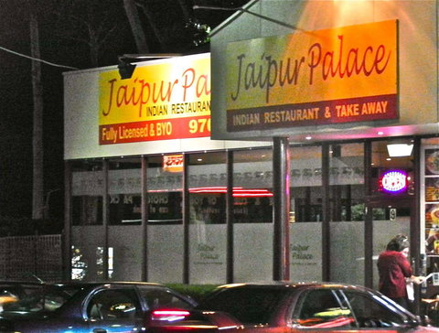 Taj Tandoori Indian Restaurant - Schoolies Week Accommodation 0