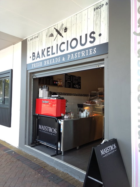Bakelicious - Narraweena Cake Shop - Schoolies Week Accommodation 0