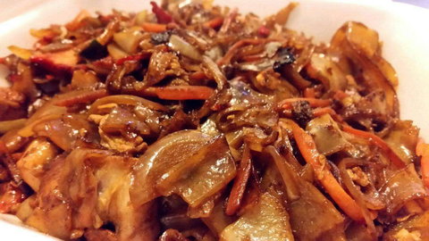 Global Noodle - Schoolies Week Accommodation 0