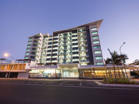 Marque Bar & Grill - Schoolies Week Accommodation 0