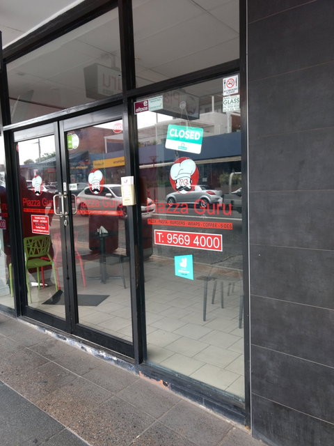 Piazza Guru - Schoolies Week Accommodation 0