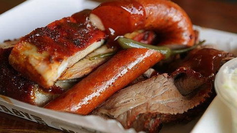 Taste Of Texas BBQ - Schoolies Week Accommodation 0