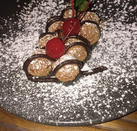 The Wolf Wine Bar - Schoolies Week Accommodation