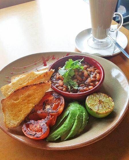 Cafe Thirty6 - Schoolies Week Accommodation 10