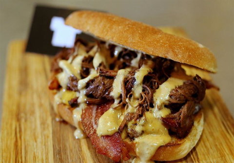 Chef's Kitchen And Cafe - Schoolies Week Accommodation 5