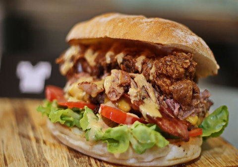 Chef's Kitchen And Cafe - Schoolies Week Accommodation 6