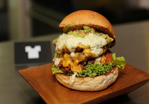 Chef's Kitchen And Cafe - Schoolies Week Accommodation 8