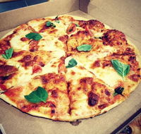 Harriman's Pizza Pasta and Grill - Schoolies Week Accommodation