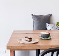 Drummer Boy Cafe - Schoolies Week Accommodation
