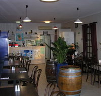 Froggy's Bistro - Schoolies Week Accommodation