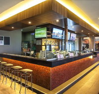 Magpies Sporting Club - Schoolies Week Accommodation