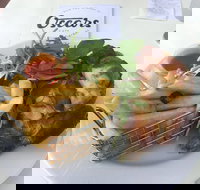 And the Winner is Oscars - Schoolies Week Accommodation