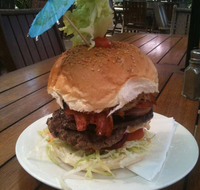 Dingo Beach Hotel - Schoolies Week Accommodation