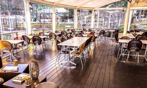 Byblos Restaurant & Bar - Schoolies Week Accommodation 7