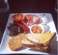 Olive Bar  Grill - Schoolies Week Accommodation