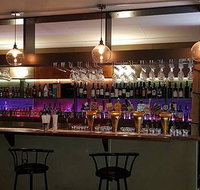 Barrel and Cruse Bistro - Schoolies Week Accommodation