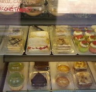 The Sweetest Things All Style Custom Cakes - Schoolies Week Accommodation