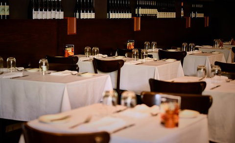 Must Winebar - Schoolies Week Accommodation 0