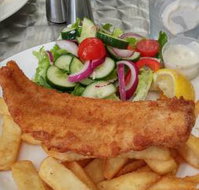 Kiss My Fish - Schoolies Week Accommodation
