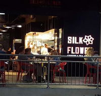 Silk Flower - Schoolies Week Accommodation