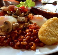 Cafe Cinco Gallos - Schoolies Week Accommodation