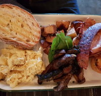 Froth  Fodder Cafe - Schoolies Week Accommodation