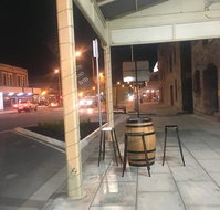 Michonne Wine Bar - Schoolies Week Accommodation
