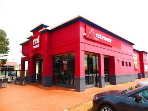 Red Rooster - Schoolies Week Accommodation 0