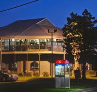 St Kilda Beach Hotel - Schoolies Week Accommodation