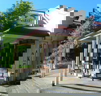 Clarendon Bakery - Schoolies Week Accommodation