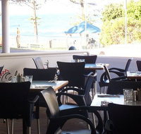 Cafe By The Beach - Schoolies Week Accommodation