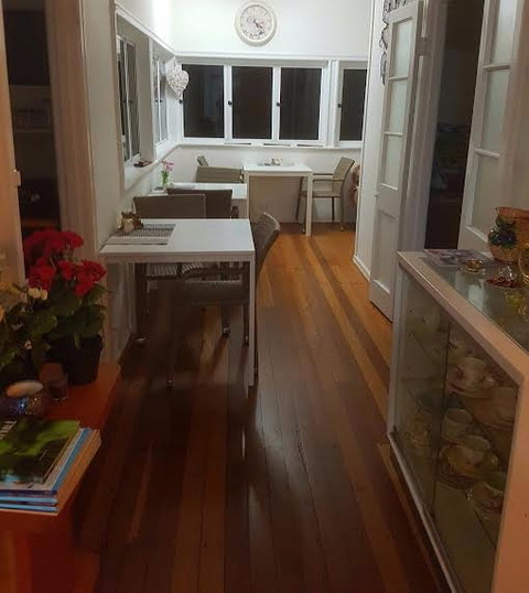 Cafe Camellia - Schoolies Week Accommodation 4
