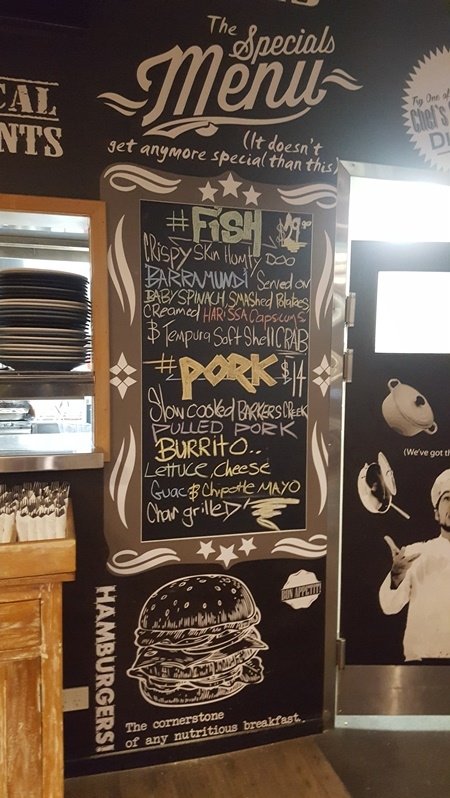 Corner Pocket Bar & Grill - Schoolies Week Accommodation 1
