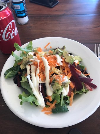 Golden Grill - Schoolies Week Accommodation 0