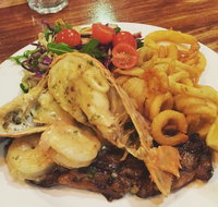 Hog's Breath Cafe - Schoolies Week Accommodation