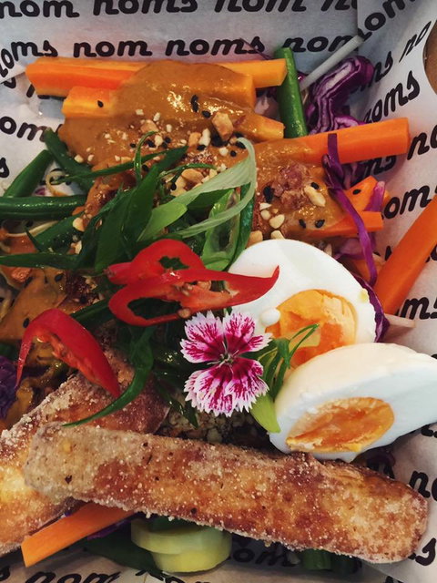 Nom Nomâ€™s At Kingâ€™s - Schoolies Week Accommodation 5