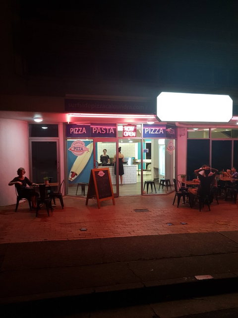 Surfside Pizza - Schoolies Week Accommodation 6