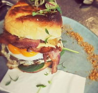 The Bunker Coffee And Bar - Schoolies Week Accommodation