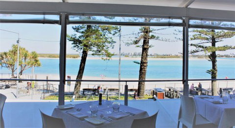 Tides Waterfront Dining - Schoolies Week Accommodation 0