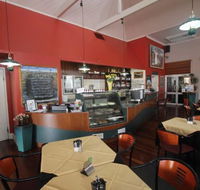 Henry's Cafe and Restaurant - Schoolies Week Accommodation