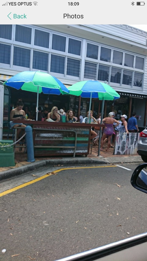 Moffats Beachside Takeaway - Schoolies Week Accommodation 5