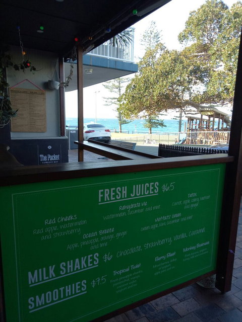 Moffats Beachside Takeaway - Schoolies Week Accommodation 6