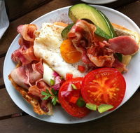 Colours of San Cris - Schoolies Week Accommodation