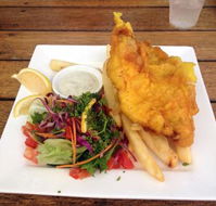 Dingo Beach Hotel  Units - Schoolies Week Accommodation