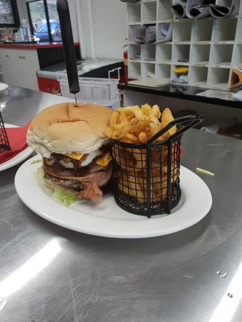 Zarby's Cafe - Schoolies Week Accommodation 2