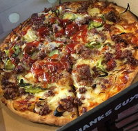 Pizzas with Attitude Highton - Schoolies Week Accommodation